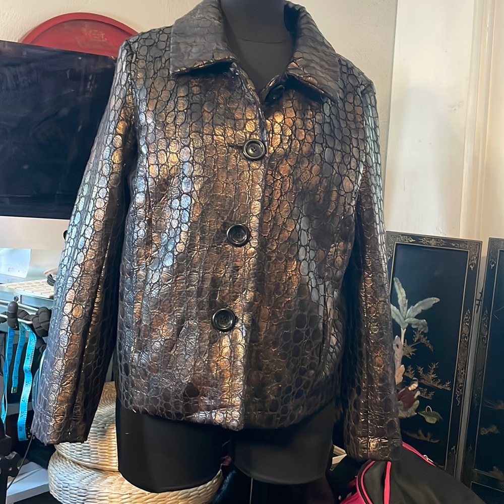 Jacket metallic finish